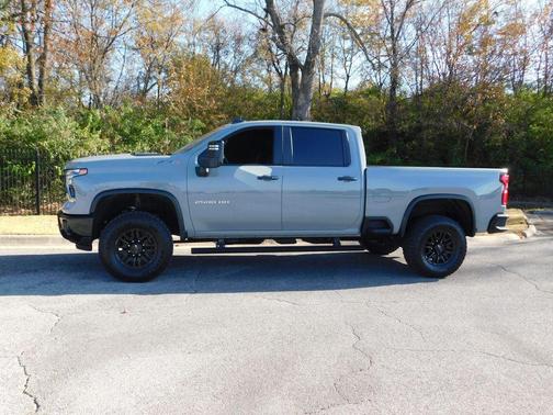 2024 Chevrolet Silverado 2500 4WD Crew Cab Standard Bed ZR2