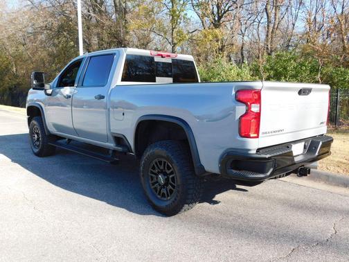 2024 Chevrolet Silverado 2500 4WD Crew Cab Standard Bed ZR2