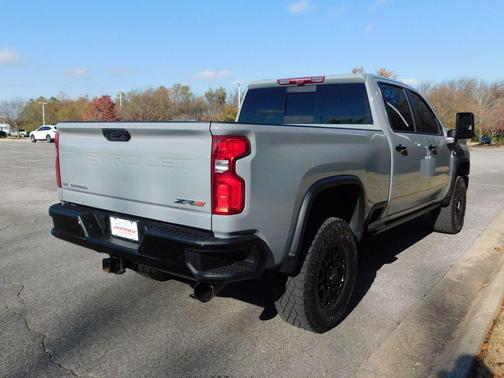 2024 Chevrolet Silverado 2500 4WD Crew Cab Standard Bed ZR2