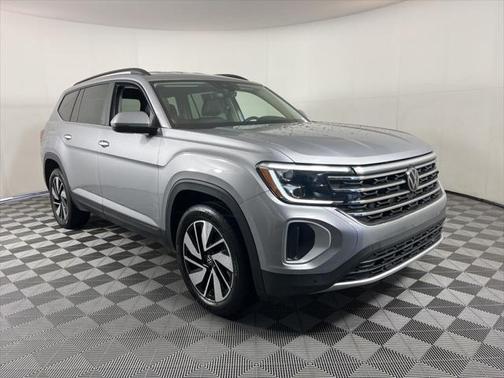 2024 Volkswagen Atlas 2.0T SE w/Technology 4MOTION