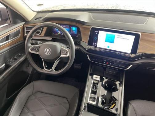 2024 Volkswagen Atlas 2.0T SE w/Technology 4MOTION