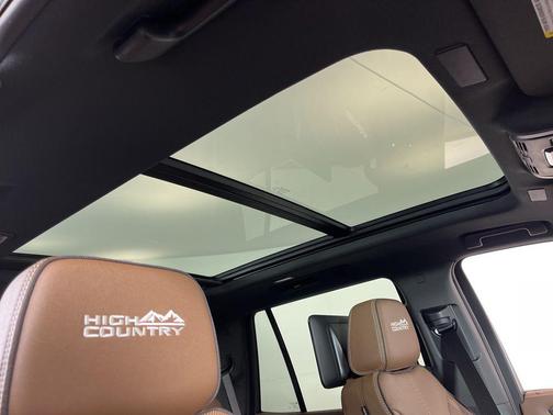 2026 Chevrolet Tahoe 4WD High Country