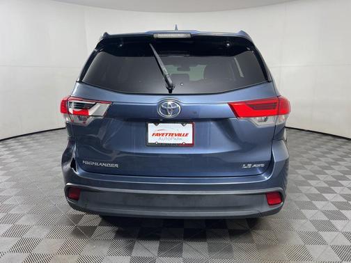 2017 Toyota Highlander LE Plus