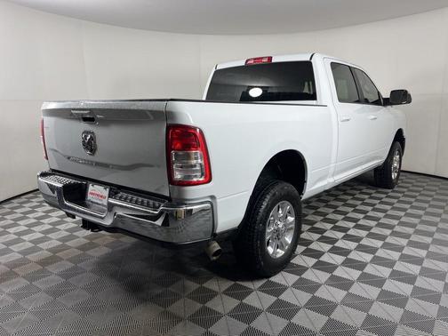 2022 RAM 2500 Big Horn Crew Cab 4x4 6'4' Box
