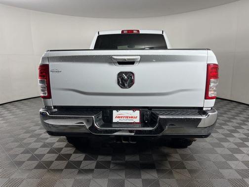 2022 RAM 2500 Big Horn Crew Cab 4x4 6'4' Box