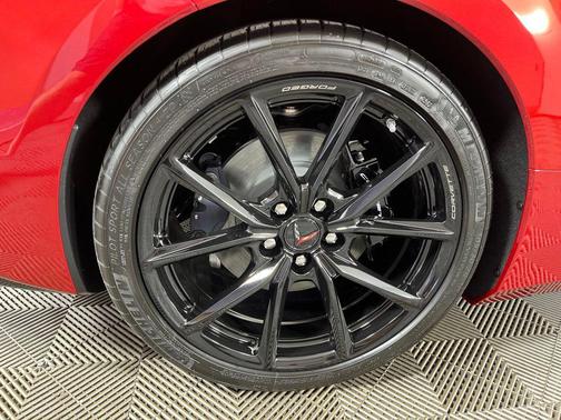 Red Mist Metallic Tintcoat 2027 Chevrolet Corvette Stingray w/2LT