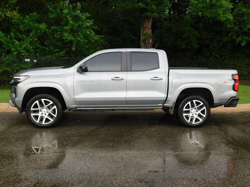 Sterling Gray Metallic 2023 Chevrolet Colorado Z71