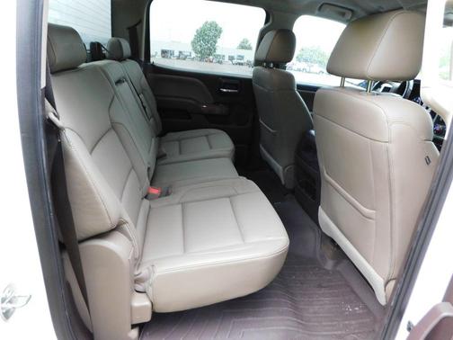 Summit White 2017 GMC Sierra 1500 SLT