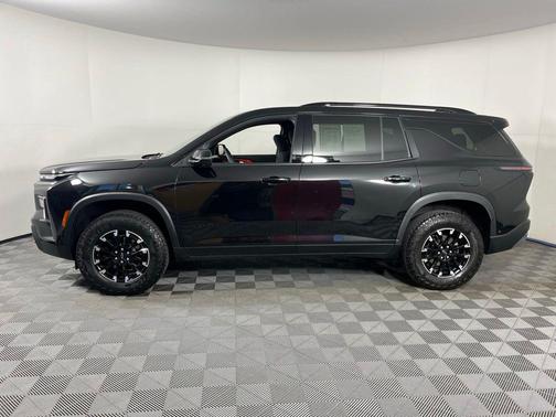 Mosaic Black Metallic 2024 Chevrolet Traverse AWD Z71
