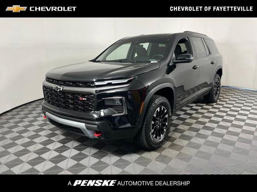 Mosaic Black Metallic 2024 Chevrolet Traverse AWD Z71
