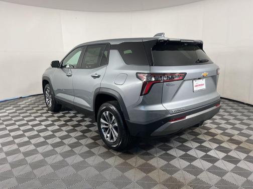 Sterling Gray Metallic 2026 Chevrolet Equinox 1LT