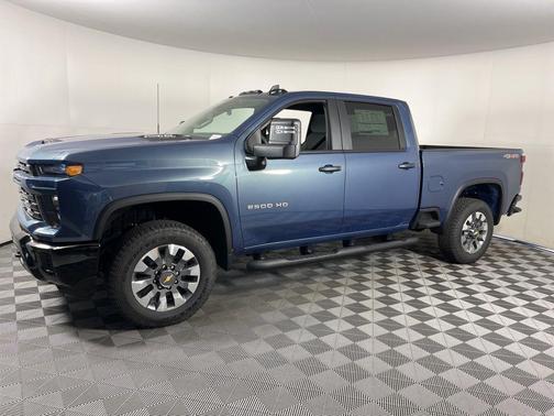 2026 Chevrolet Silverado 2500 Custom
