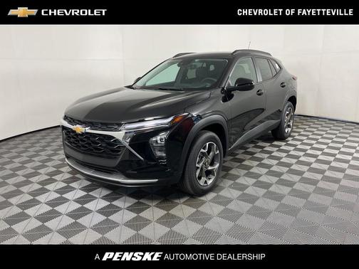Mosaic Black Metallic 2026 Chevrolet Trax LT