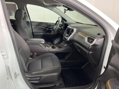 2021 GMC Acadia FWD SLE