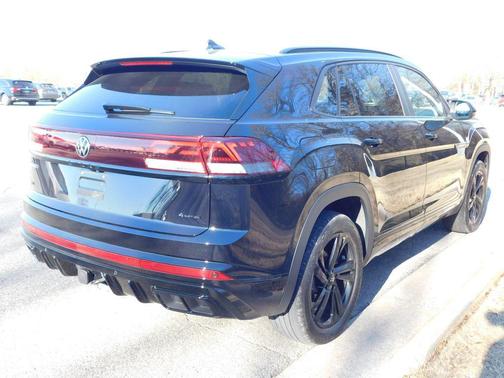 2025 Volkswagen Atlas Cross Sport 2.0T SEL