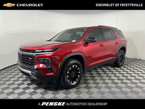 Radiant Red Tintcoat 2024 Chevrolet Traverse AWD Z71