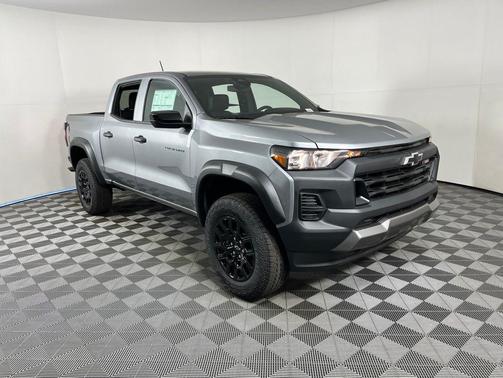 Sterling Gray Metallic 2026 Chevrolet Colorado Trail Boss
