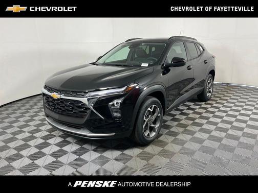 Mosaic Black Metallic 2026 Chevrolet Trax LT
