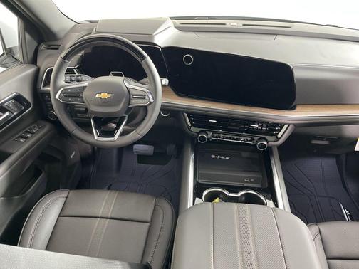 2026 Chevrolet Suburban High Country, 4WD