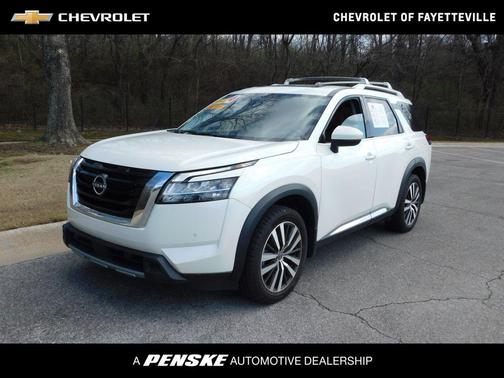 2024 Nissan Pathfinder Platinum FWD