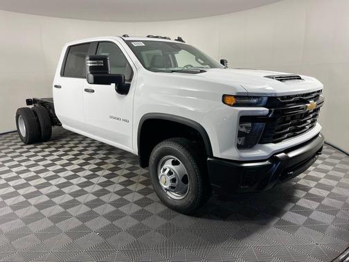 2026 Chevrolet Silverado 3500 WT
