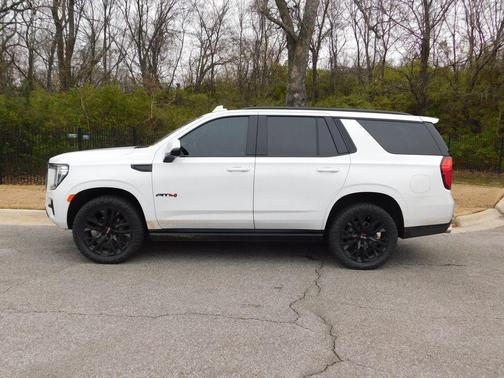 2022 GMC Yukon 4WD AT4