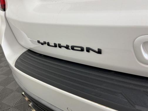 2022 GMC Yukon 4WD AT4