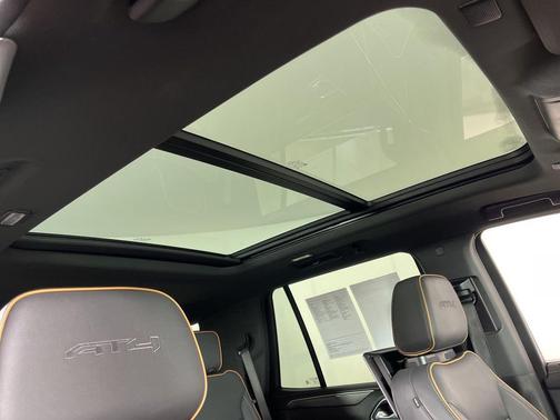 2022 GMC Yukon 4WD AT4