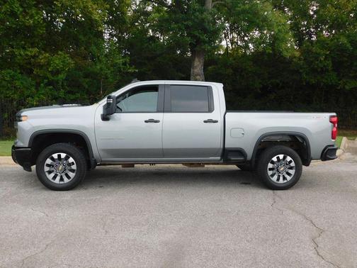2025 Chevrolet Silverado 2500 Custom