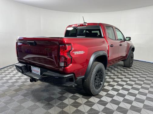 Radiant Red Tintcoat 2026 Chevrolet Colorado Trail Boss