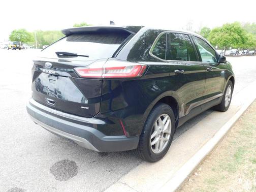 AGATE BLACK METALLIC 2024 Ford Edge SEL