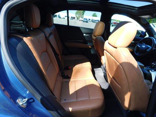 Deep Sea Metallic 2024 Cadillac XT4 Sport