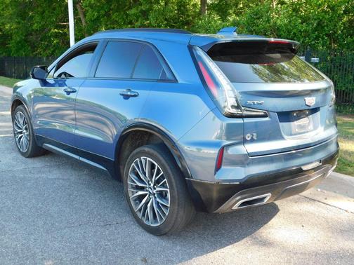 Deep Sea Metallic 2024 Cadillac XT4 Sport