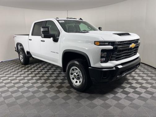 Summit White 2026 Chevrolet Silverado 2500 WT