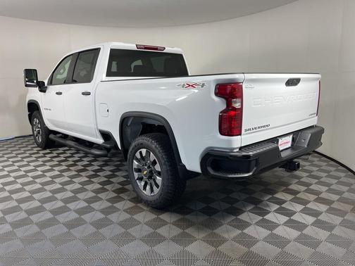 2026 Chevrolet Silverado 2500 Custom