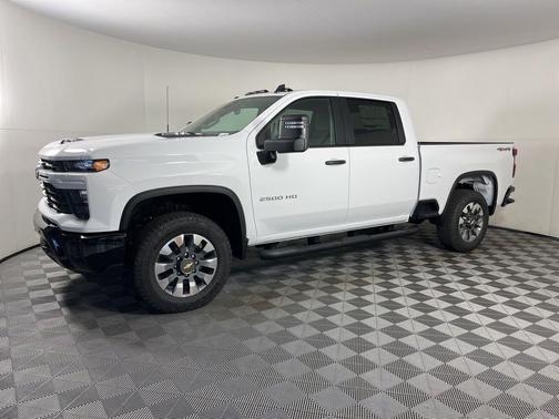 2026 Chevrolet Silverado 2500 Custom