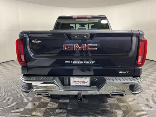 2022 GMC Sierra 1500 SLT
