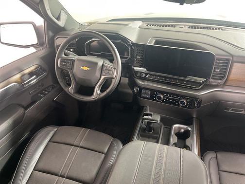 Lakeshore Blue Metallic 2024 Chevrolet Silverado 1500 High Country