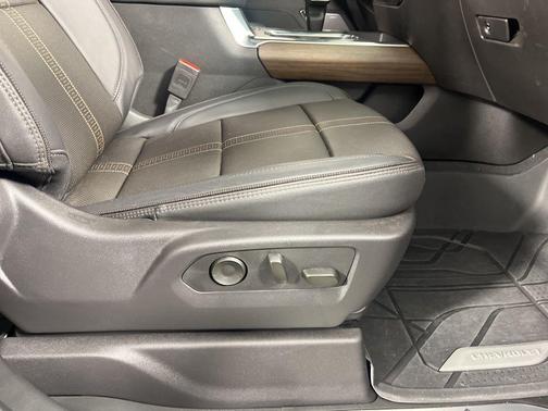 Lakeshore Blue Metallic 2024 Chevrolet Silverado 1500 High Country