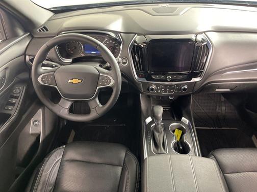 Northsky Blue Metallic 2023 Chevrolet Traverse LT Cloth