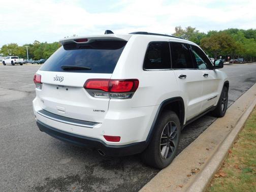 Bright White Clearcoat 2022 Jeep Grand Cherokee Limited