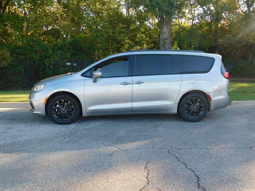 2021 Chrysler Pacifica Touring