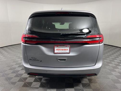 2021 Chrysler Pacifica Touring