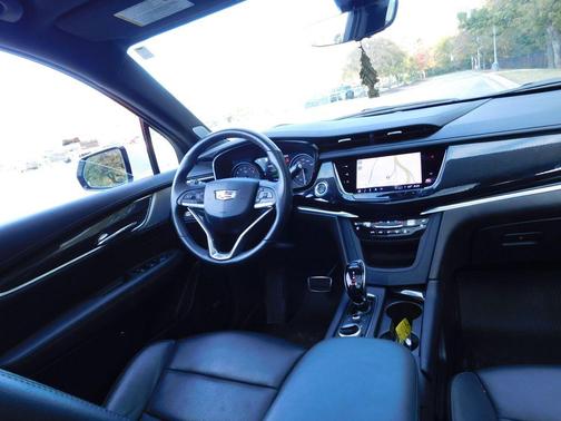 2025 Cadillac XT6 Sport AWD