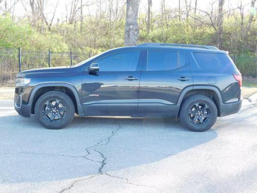 2022 GMC Acadia AWD AT4