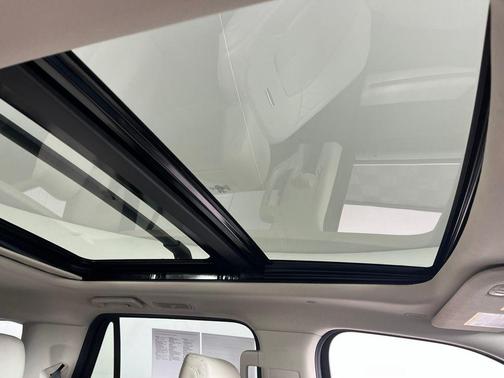 STAR WHITE MET TRI-COAT 2020 Ford Expedition Platinum