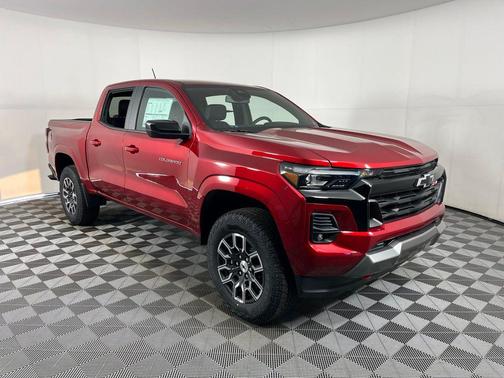 Radiant Red Tintcoat 2026 Chevrolet Colorado Z71