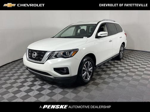 2018 Nissan Pathfinder SV