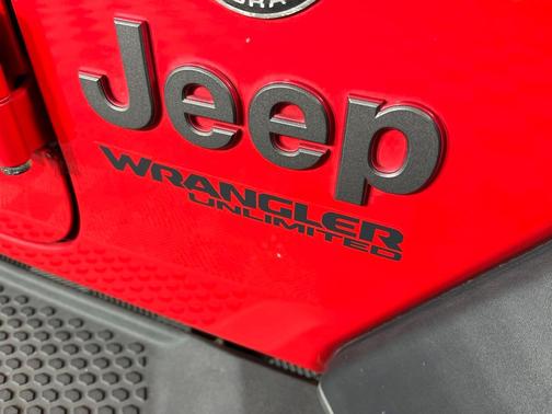 Red Clearcoat 2020 Jeep Wrangler Unlimited Rubicon