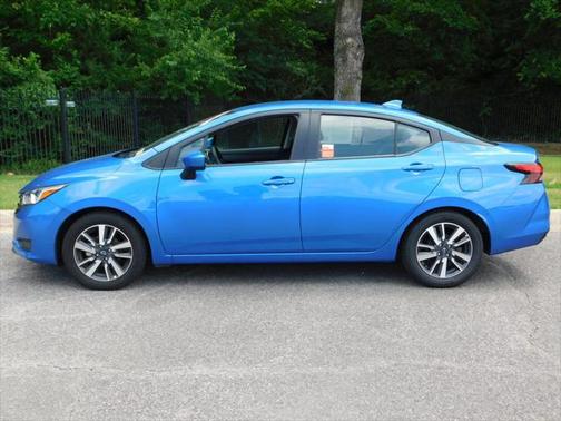 2023 Nissan Versa 1.6 SV